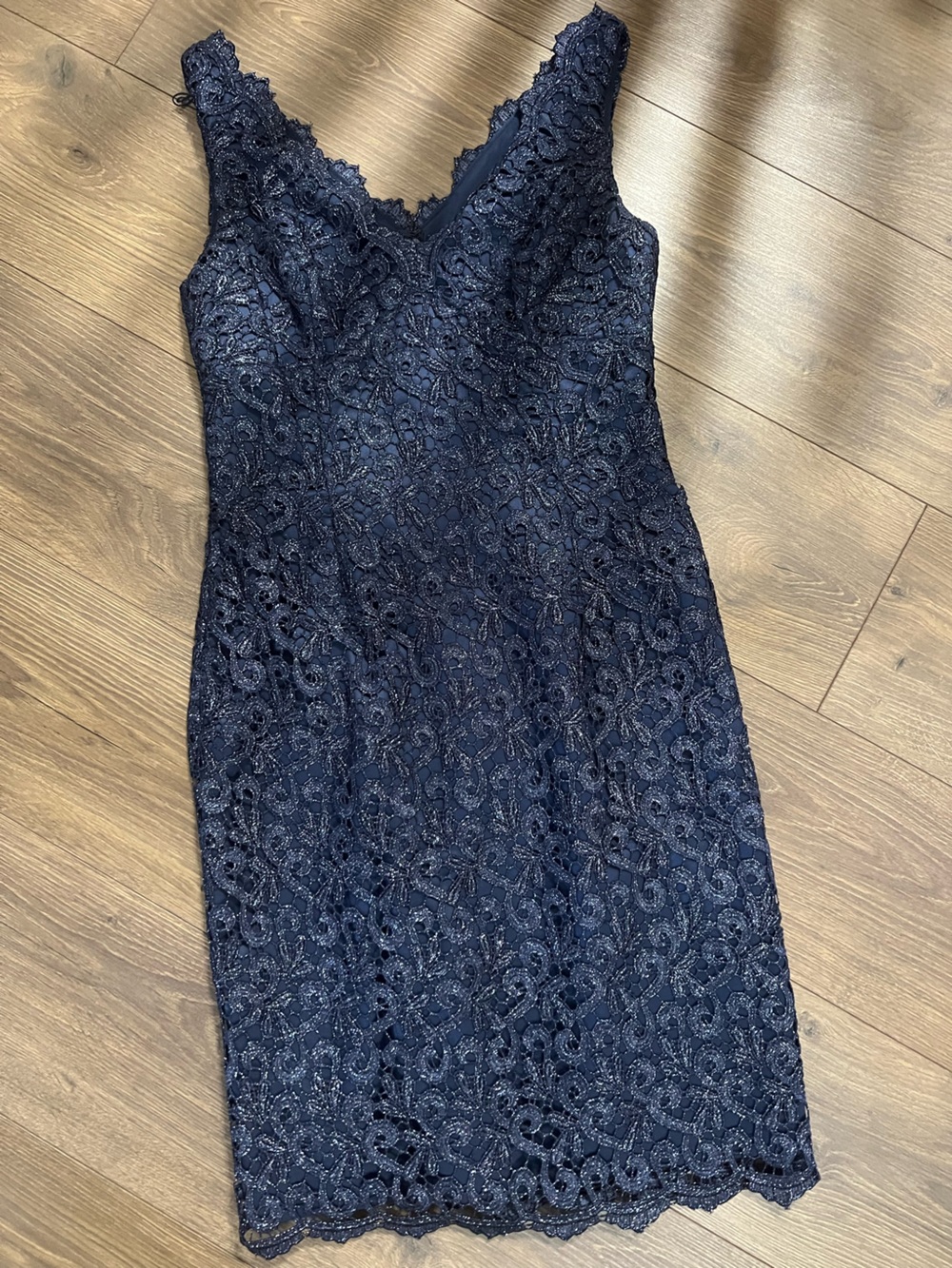 Adrianna Papell Live From The Red Carpet Navy Metallic Lace Dress 6⁠ - Picture 2 of 10